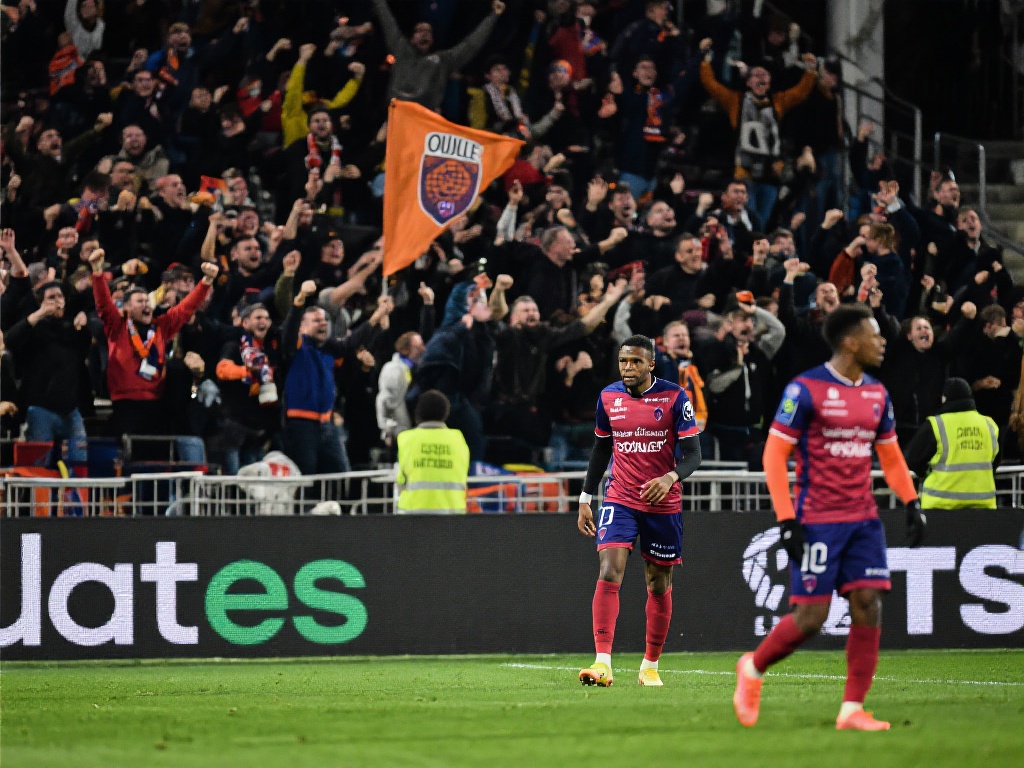 九游正版下载APP，安全便捷畅享游戏世界